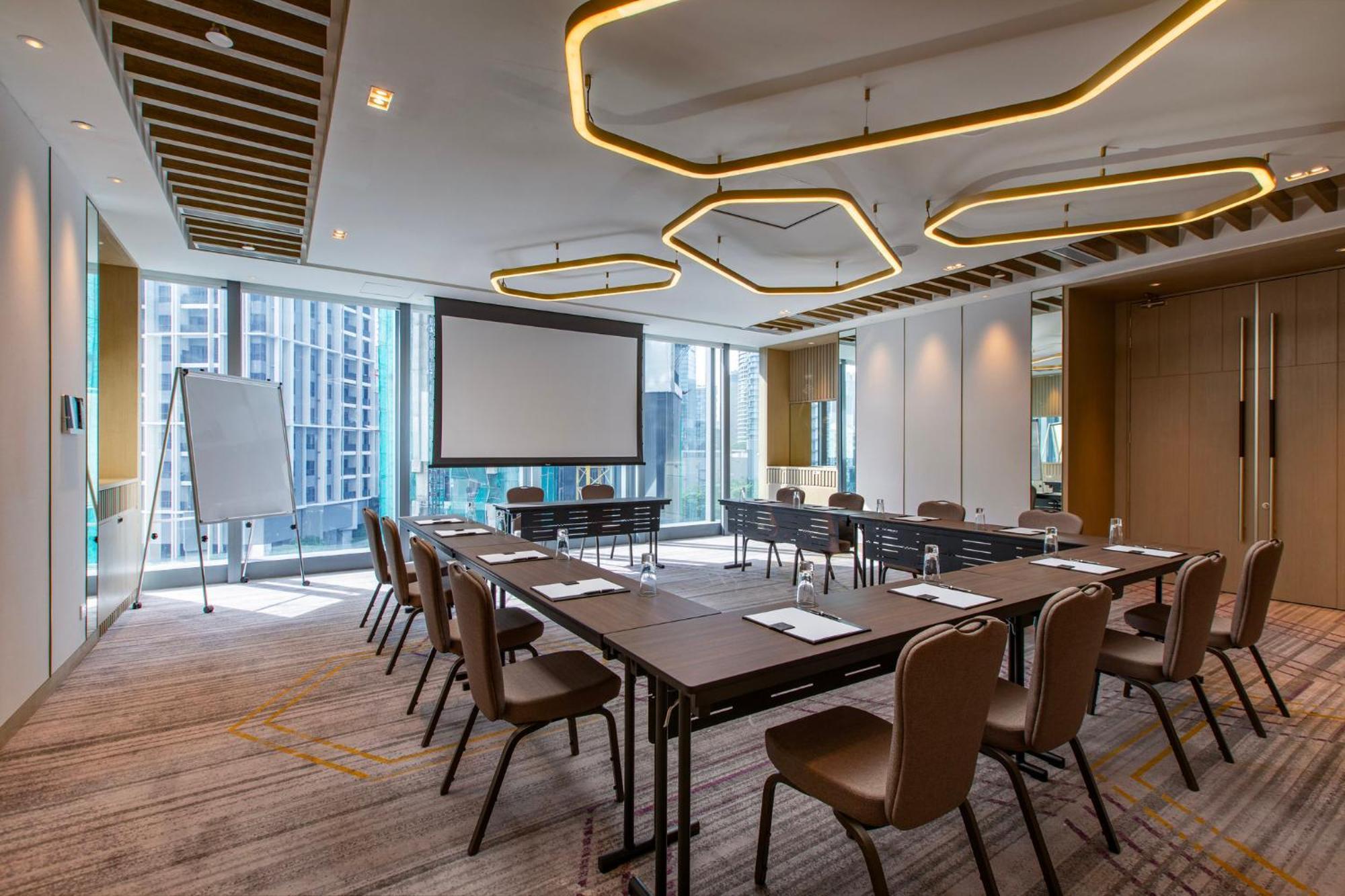 Crowne Plaza Kuala Lumpur City Centre By Ihg Exterior photo